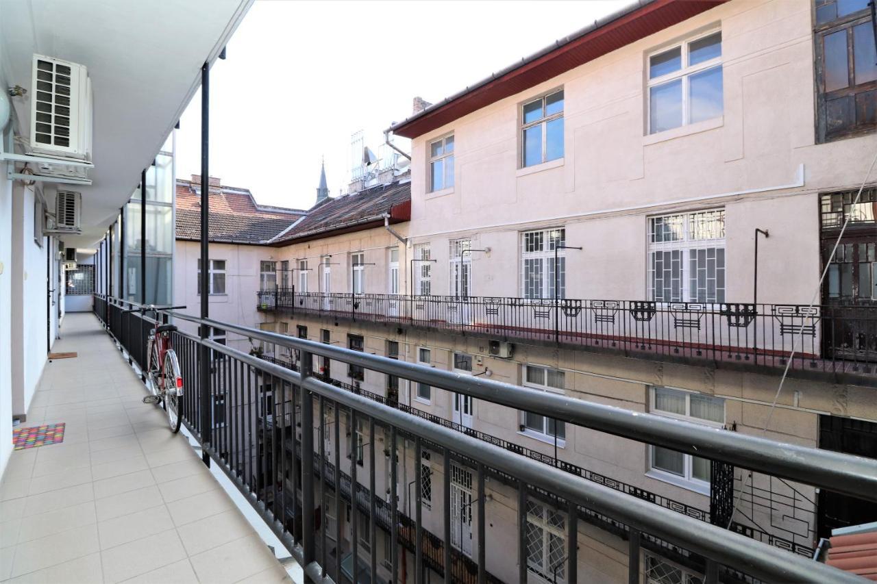Appartamento Andrassy Avenue Exclusive Budapest Esterno foto