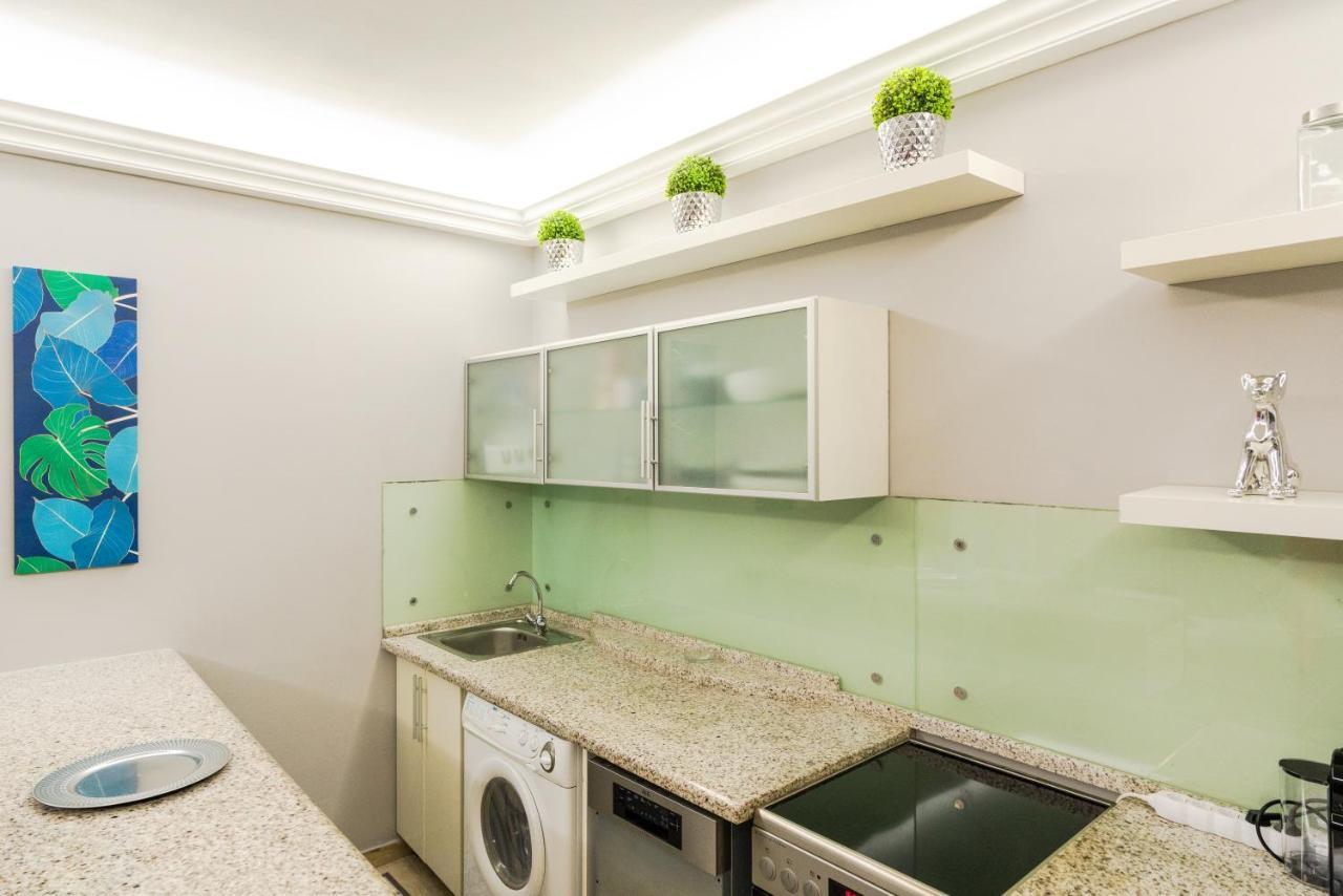 Appartamento Andrassy Avenue Exclusive Budapest Esterno foto