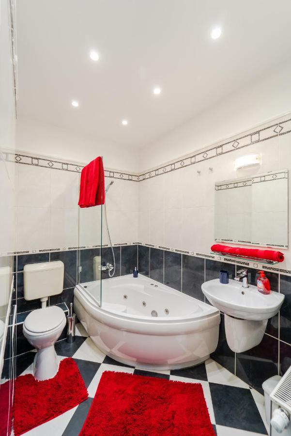 Appartamento Andrassy Avenue Exclusive Budapest Esterno foto