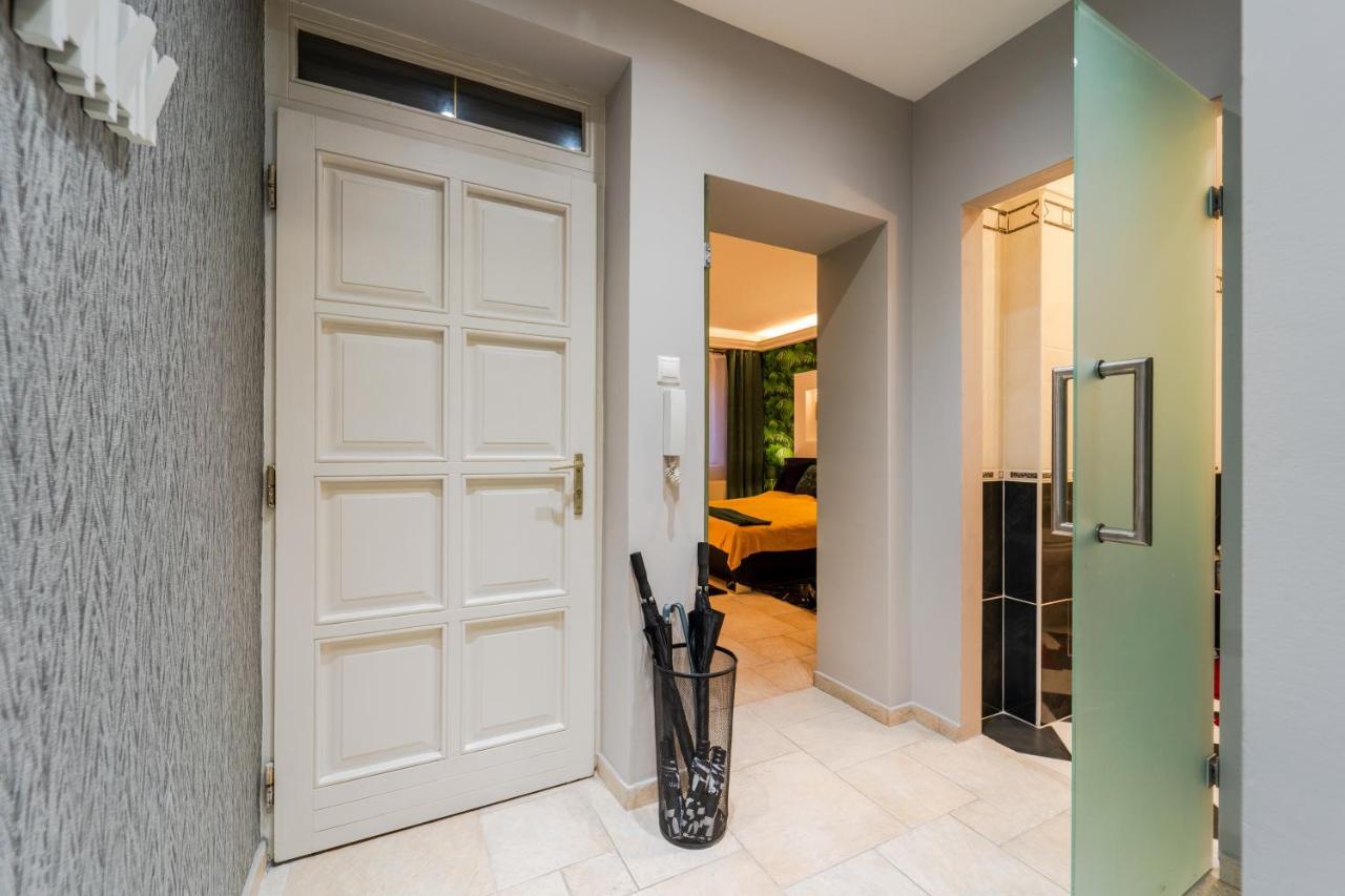 Appartamento Andrassy Avenue Exclusive Budapest Esterno foto